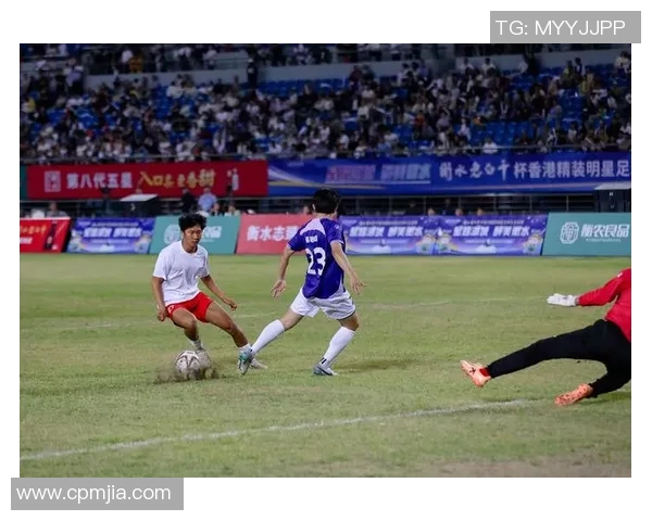 中国足球明星参与综艺节目后的多元魅力与影响力探讨